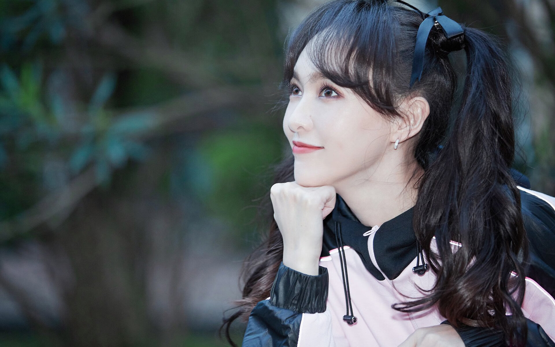 《虚拟现实中激战：电竞体验的未来方向》，虚拟现实战剧情