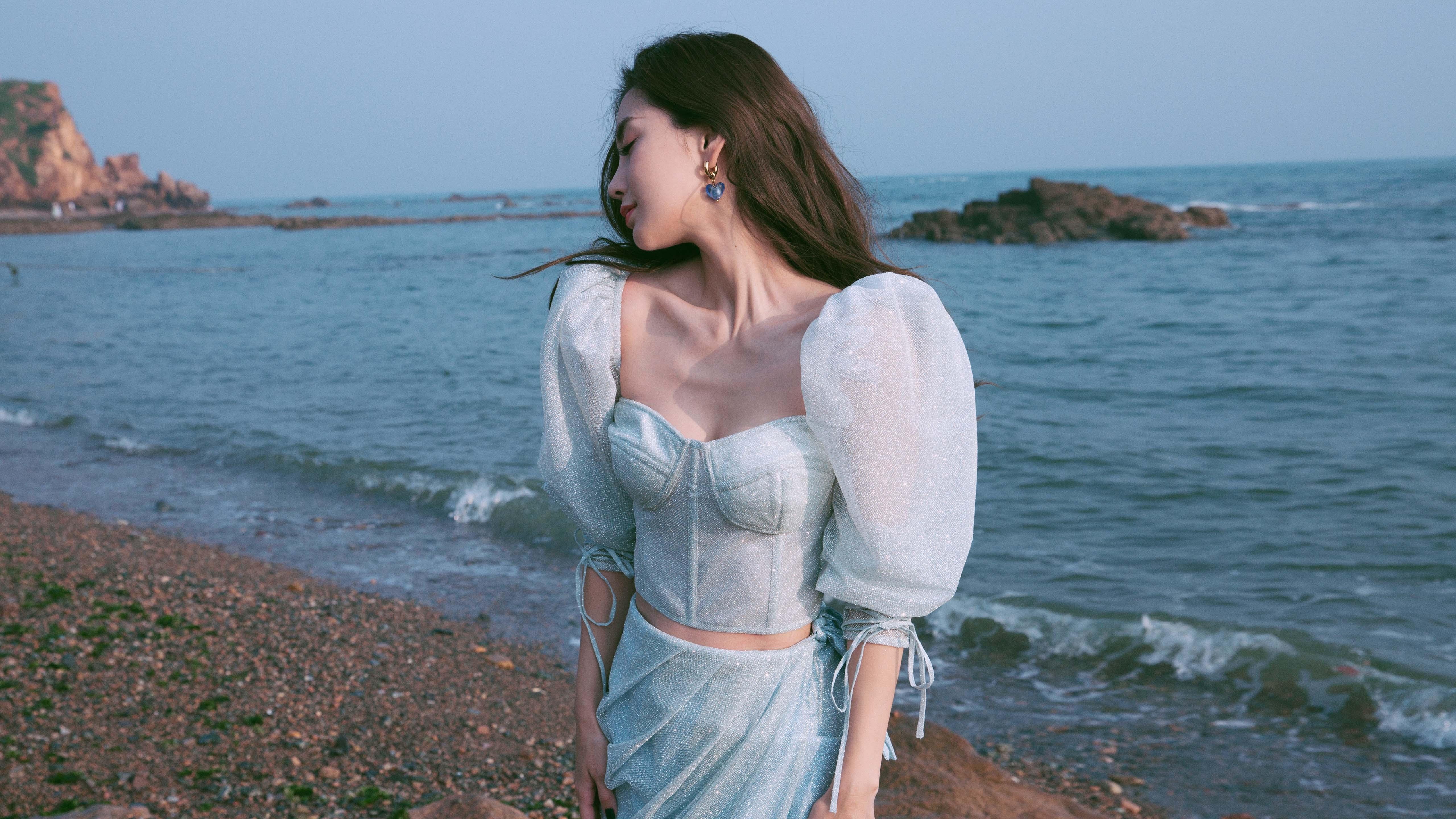 《虚拟现实中激战：电竞体验的未来方向》，虚拟现实战剧情