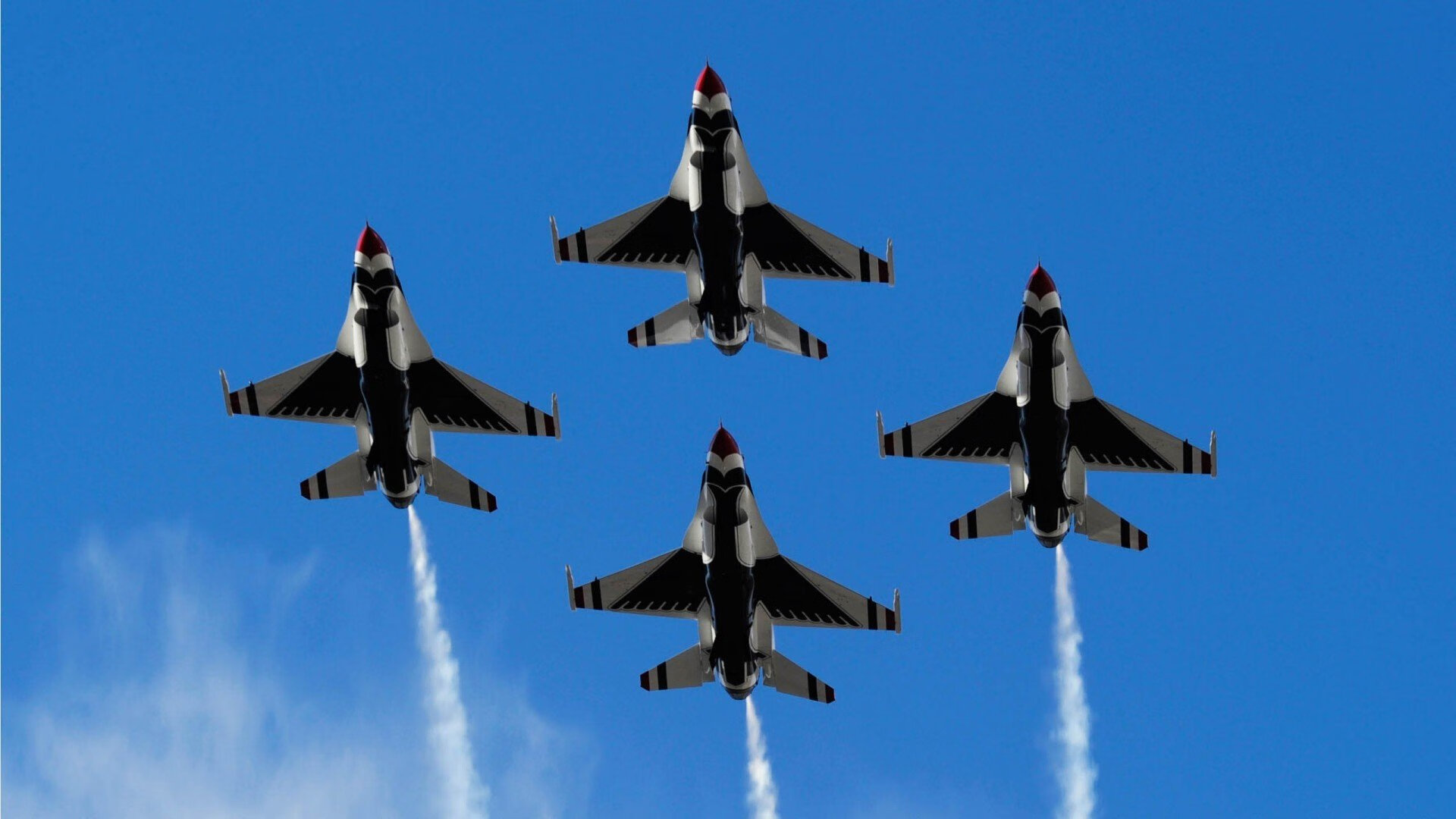 哥伦比亚女足在巴黎奥运会上表现出色，赢得多场比赛，哥伦比亚足球美女