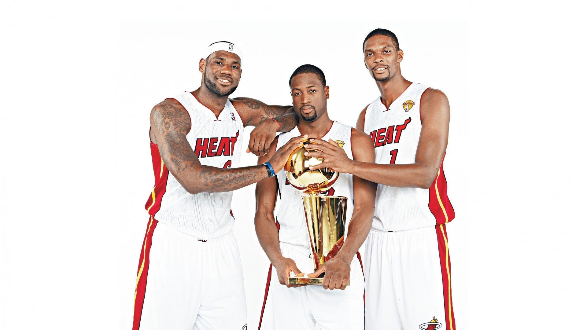 “美洲狮队在橄榄球冠军赛中的精彩表现吸引全球目光”