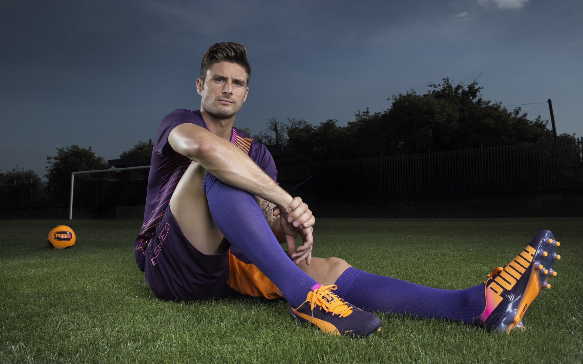 开云电竞服务-欧洲杯战术变革：奇兵布阵引领新潮流！，欧洲杯战前分析